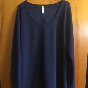 LULAROE Blue Lynnae Long Sleeved Shirt